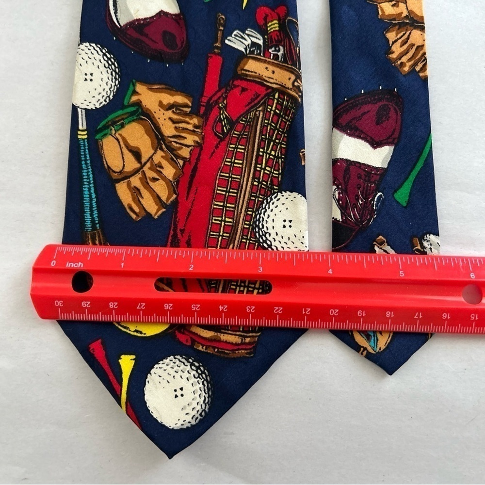 Addiction Golfing Tie Silk Tie With Great Vintage Golf Printing - Picture 5 of 5